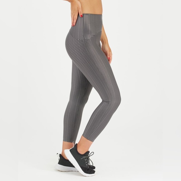 Spanx Booty Boost Active Leggings Metallic Gray Size Large - Picture 1 of 12